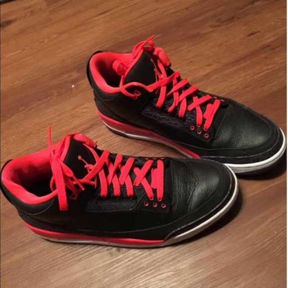 Air Jordan crimson 3s
